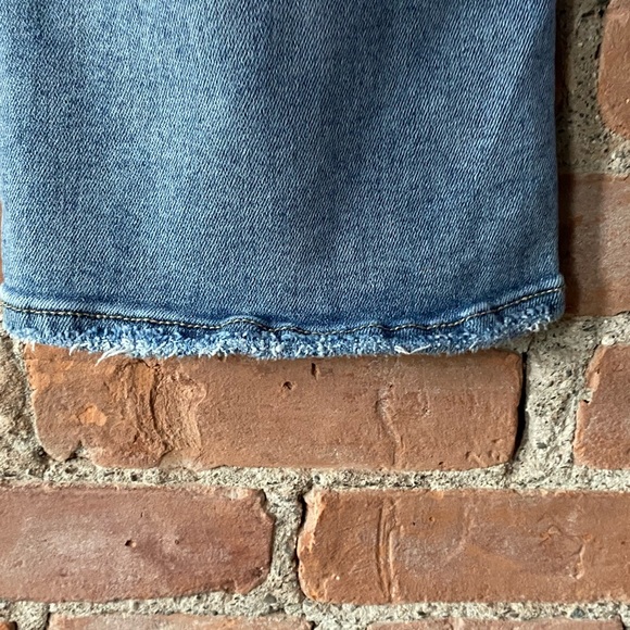 RISEN High Waisted Wide Legs Stylish Blue Denim Jeans w/ Front Pockets, Zipper - Picture 10 of 11